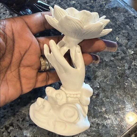 Elegant Black and White Lotus Votive Candle or Sphere Holders - Picture 3 of 3